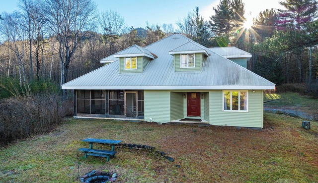 Brookside Pines | 3 bd 2.5 bath in Wilmington, NY
