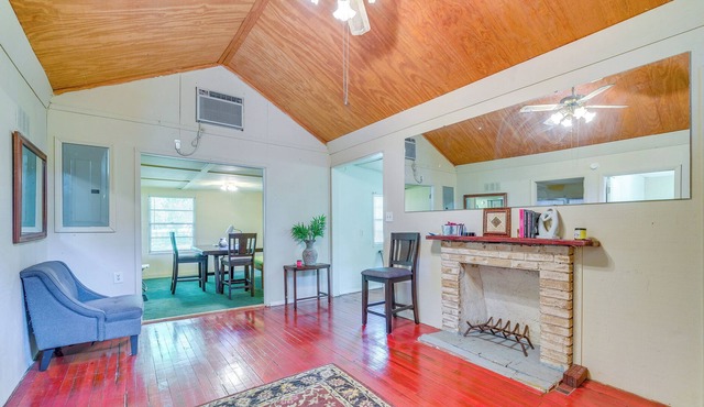 Brooksville Home by Withlacoochee Trail & River!