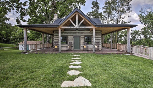 ‘Bross Brother's Cabin’ w/Wraparound Porch!