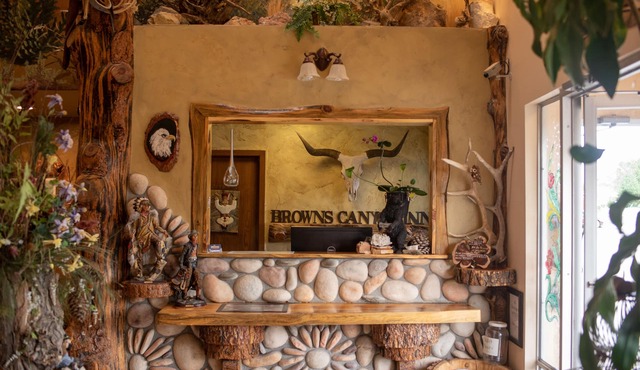Browns Canyon Inn