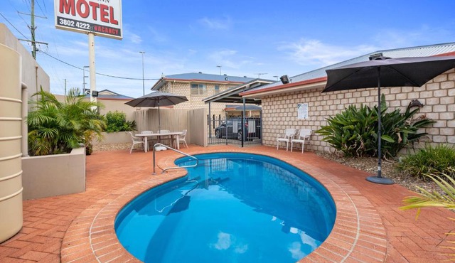 Browns Plains Motor Inn