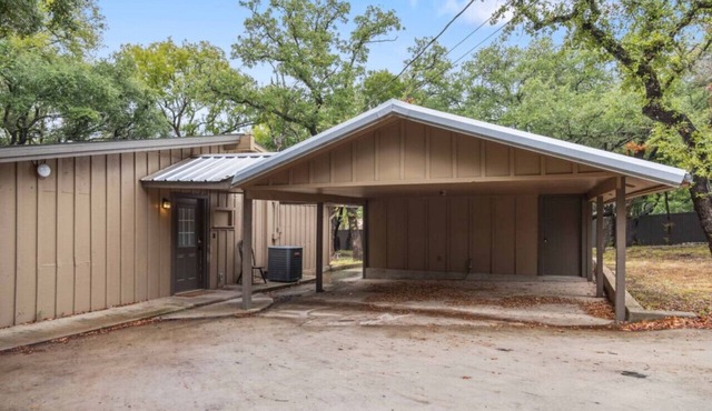 Brownwood Lakehouse · Lakehouse in Cason Cove
