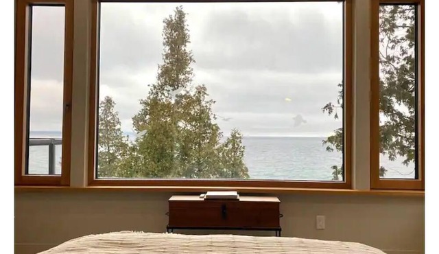 Bruce Peninsula Modern Luxury Waterfront Retreat