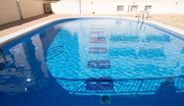 BRUMA II fantastic garden and terrace. Pool & Beach. WIFI