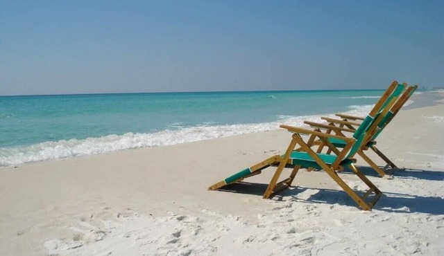 BRUNO'S BEACH GETAWAY COTTAGE 22 MAINSAIL DESTIN FL