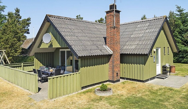 "Brunon" - 1.5km from the sea by Interhome