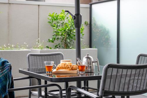 Brunswick 1-Bedroom Gem by Short & Long Stays