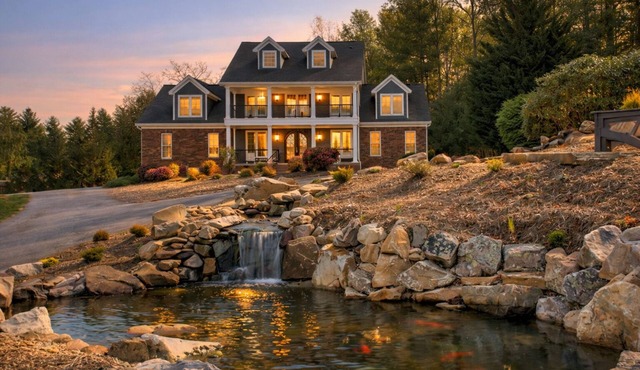 Brush Creek Pool House | Luxurious 10BR Home with Pool, Fire Pit, Game Room!