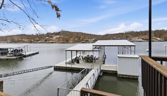 Brush Creek Retreat with Boat Slip