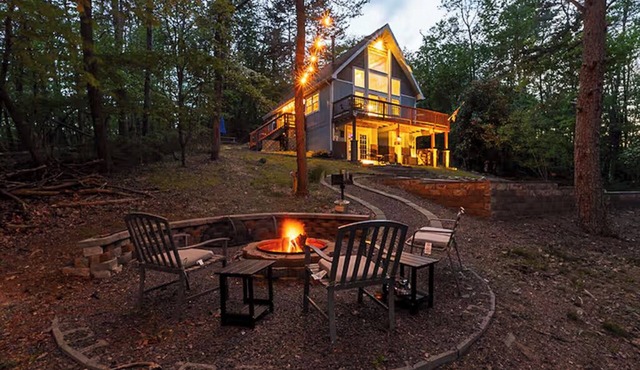 Bryce Resort Cabin - Hot Tub - Game Room - Fire Pit - Pet Friendly