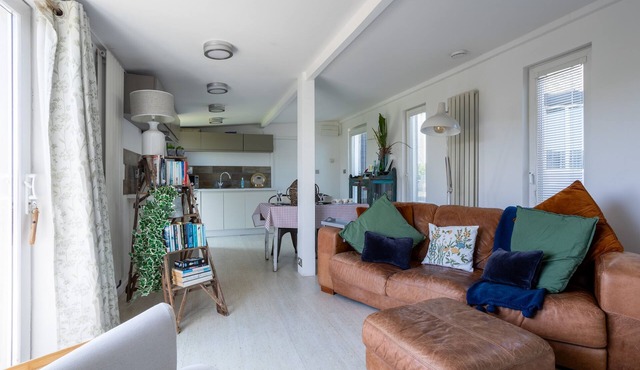 Bryn Bach: Romantic 1-Bed Cottage with Hot Tub in Llanfaelog | Managed by Anglesey Holiday Lettings