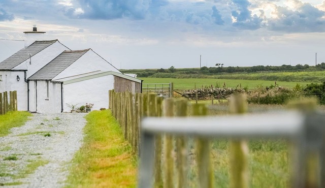 Bryn Eithin - a remote that sleeps 2 guests in 1 bedroom