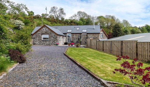 Bryn Eithin - Three Bedroom House, Sleeps 6