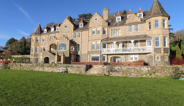 Bryn Mel Manor Straits View