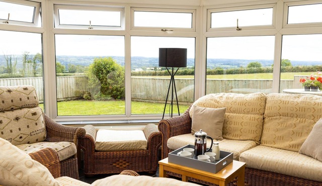 Bryniago, Clynderwen