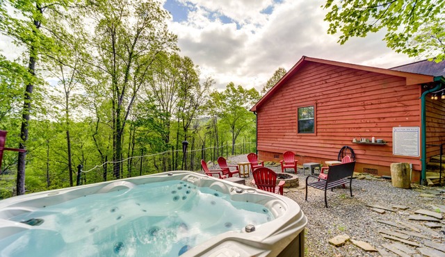 Bryson City Vacation Rental - Hot Tub & Lake Views