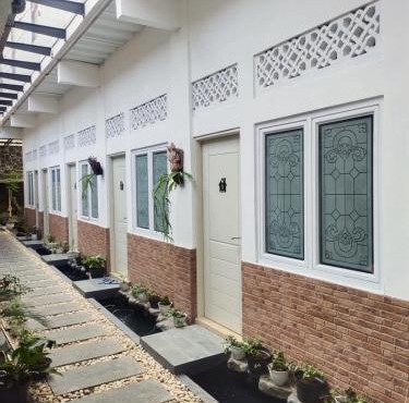 Bu Sepuh GuestHouse
