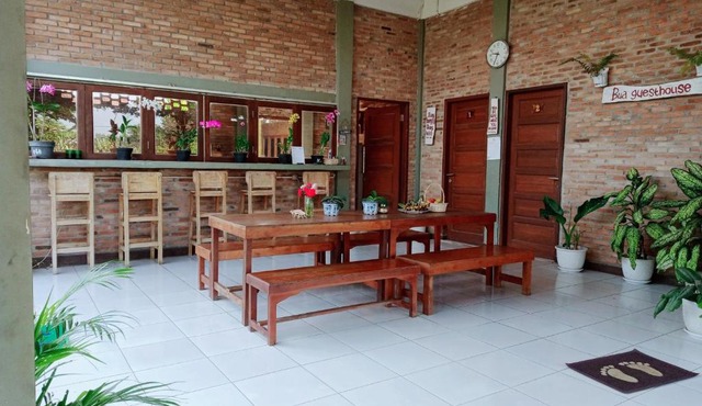Bua Guest House