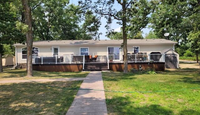 Buchanan Lake in Ottertail, MN Private Beach Front Lake Home for Rent