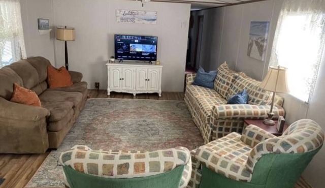 Buchanan Resort 2 Bed/1 Bath Lake Retreat