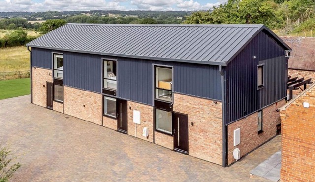 Buck Cottage. Purpose-built, disabled adapted, with hot tubs