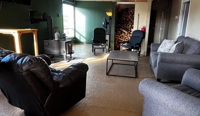 Buck Fever Services - Lodging, Convenience +, Fluids, Wifi, Outdoors, Rental,etc