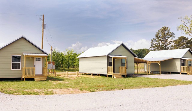 Buck Hill Cabins #2-Lake Eufaula Covered Boat Storage