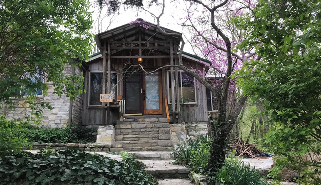 Buck Run Bungalow is a visual delight built by artist Stephen Sawyer.