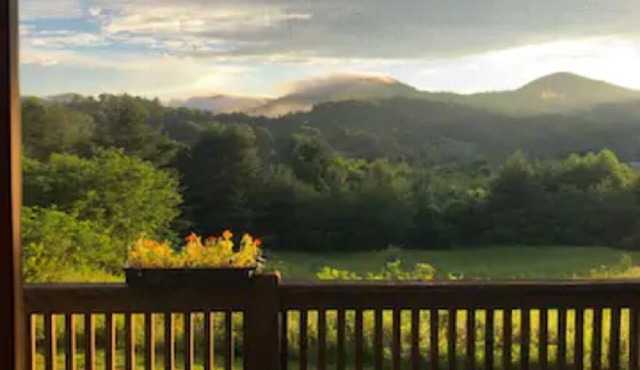 Bucket List WNC Fall Foliage from our Deck Lake Glenville Pvt Rd KingBed DogYard