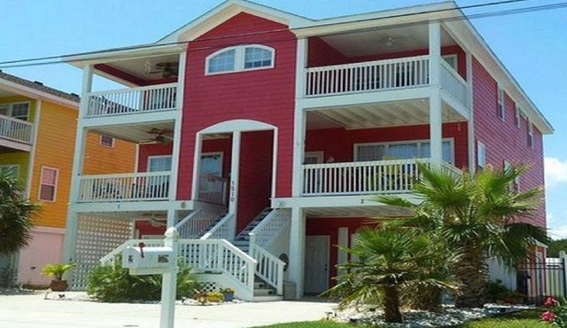 Buckeye Beach House 2 blocks from the beach