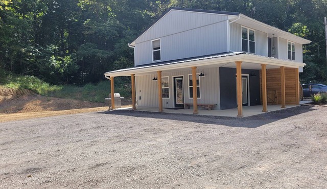 "Buckeye Porchside Retreat"n