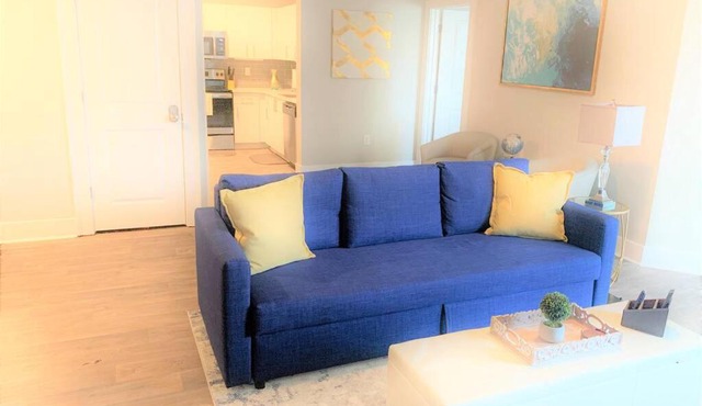 Buckhead Blue - Spacious 2 bd 2ba - Private Balcony-Rooftop- S13