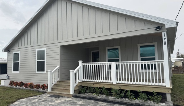 Buckhead Cabin Retreat, Brand New Canal front Cabin with Lake O Access