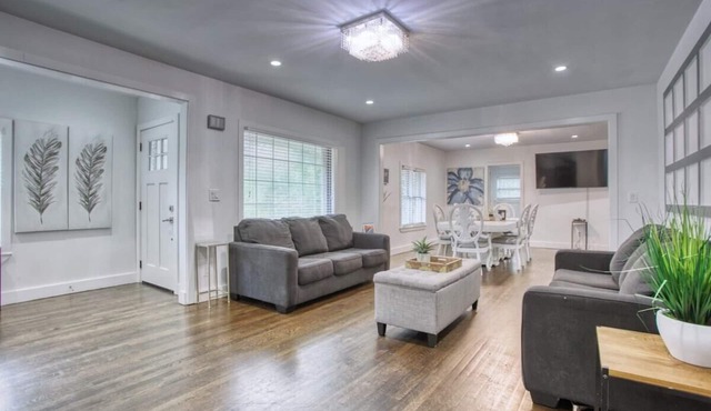 Buckhead Chateau Message Now for Summer Special