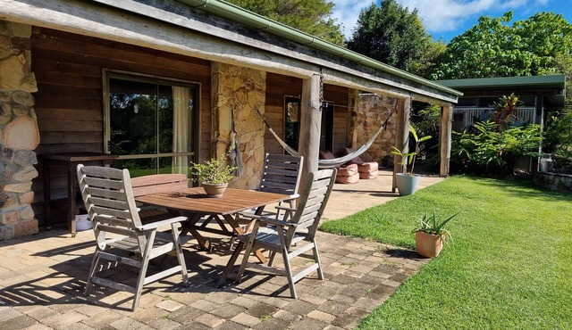 "Buckley's Chance", Earth Cabin.