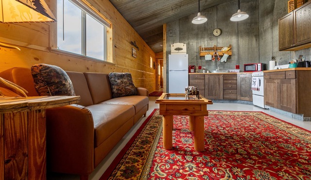 Buckshots Bunkhouse- Couples Retreat, on the way to Yellowstone