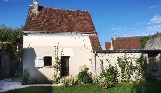 Bucolic cottage by the river
