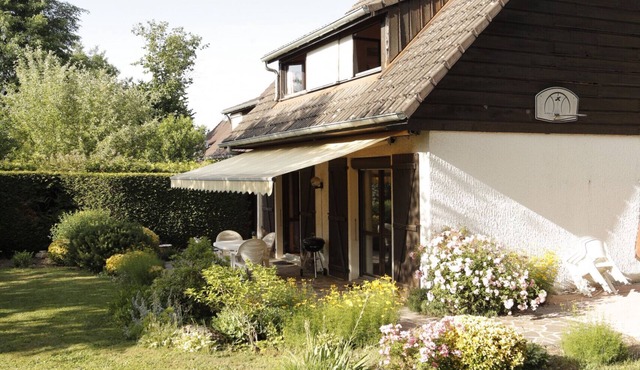 Bucolic, quiet house with terrace and garden near Annecy