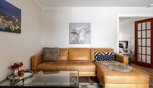 Budapest - European style deluxe oasis facing the historic Tay River Basin