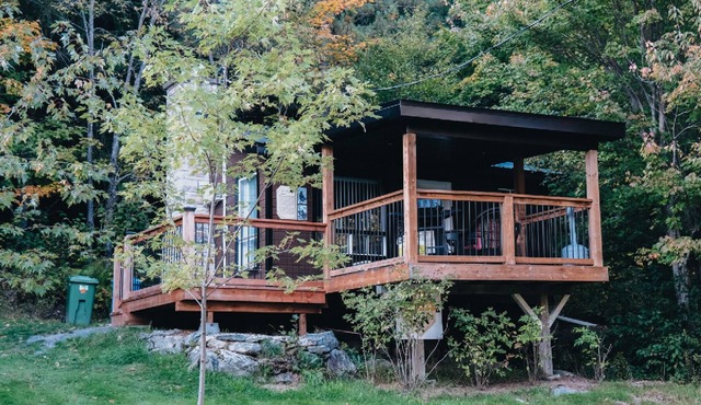 Buddy Shack: nature immersion, ideal for 4 guests, near Frampton Brasse, golf, W