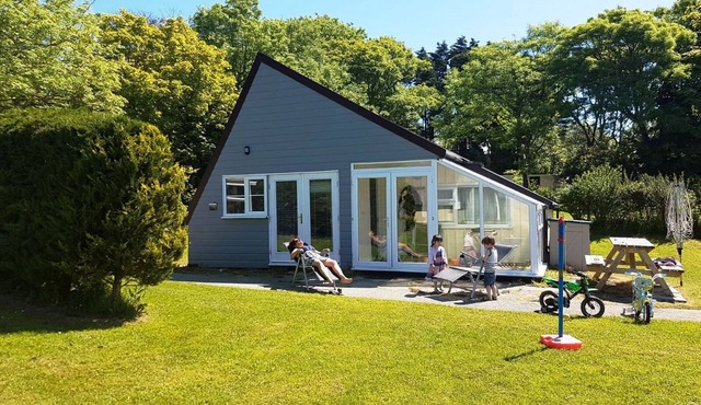 Bude 2 bed detached holiday lodge sleeps 5, kilkhampton Cornwall dog welcome .