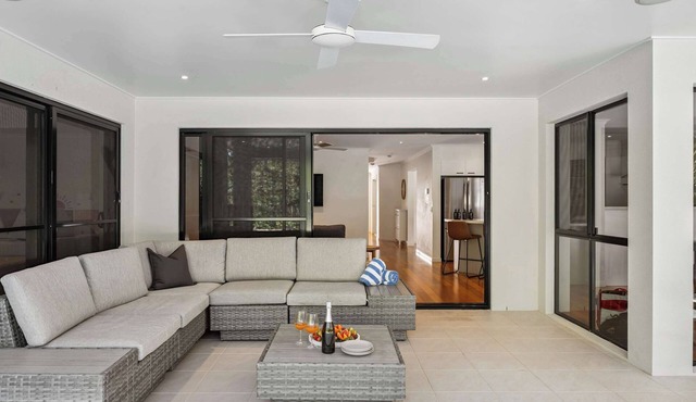 Buderim Mountaintop Retreat With Pool