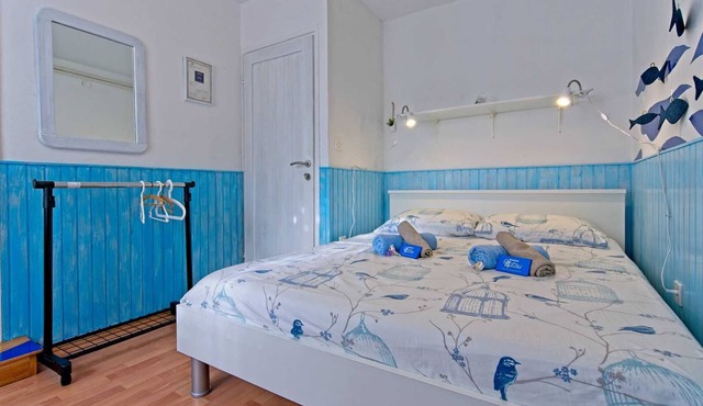 Budget double room close to National Park & lakes