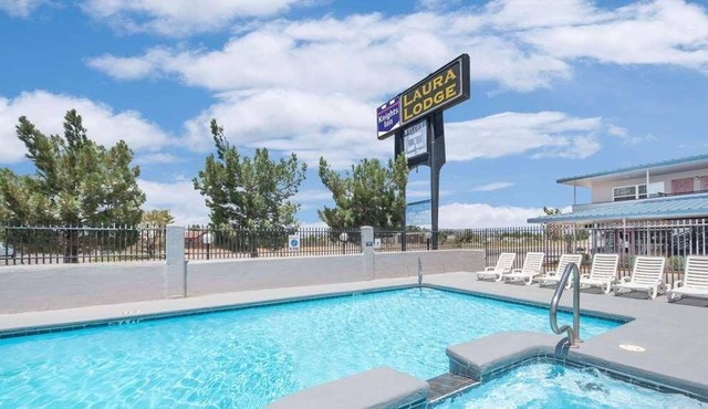 Budget-friendly Accommodation at Knights Inn Laura Lodge Pecos! BBQ, Onsite Pool!
