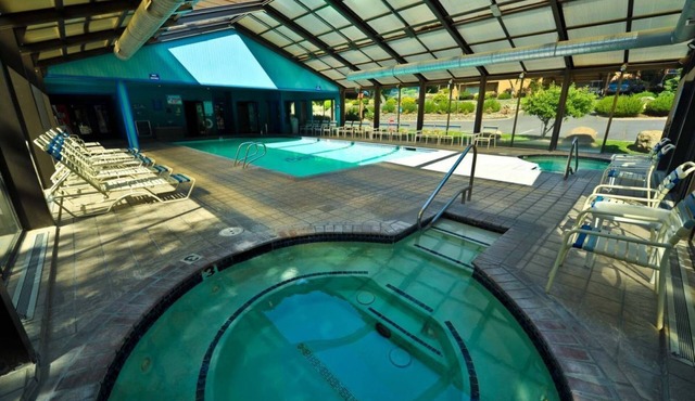 Budget-Friendly Unit! Free Parking, Pet-Friendly, Near Trader Joe