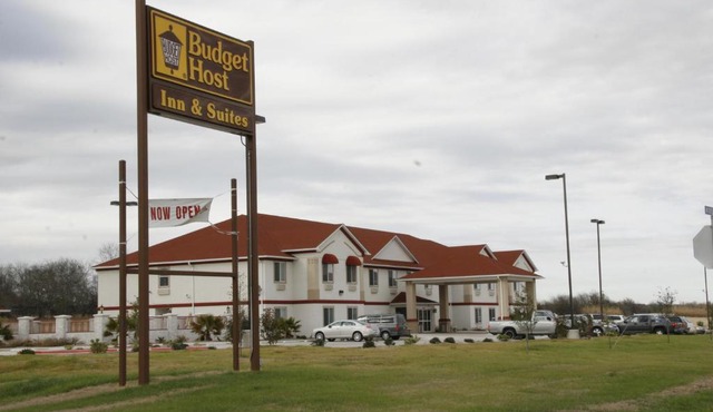 Budget Host Inn and Suites Cameron