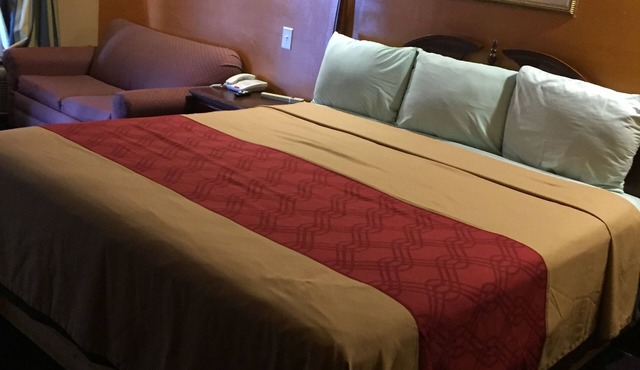Budget Inn And Suites
