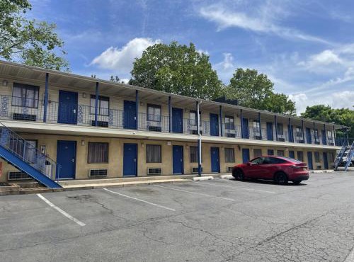 Budget Inn - Elizabeth, NJ