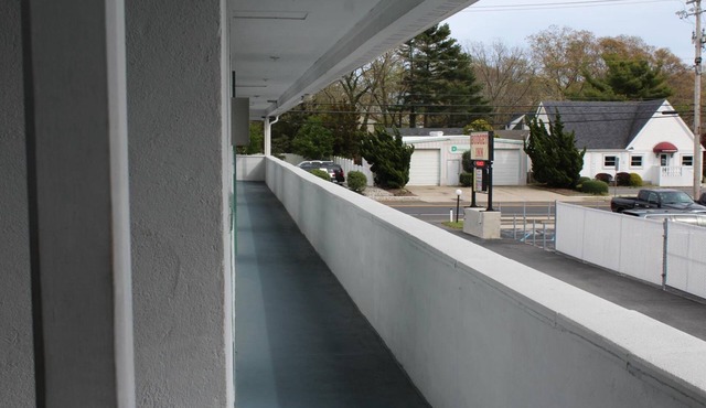 Budget Inn Motel Suites