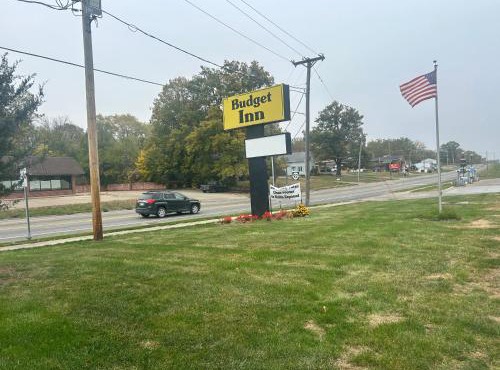 Budget Inn Oskaloosa US 63 Near Pella